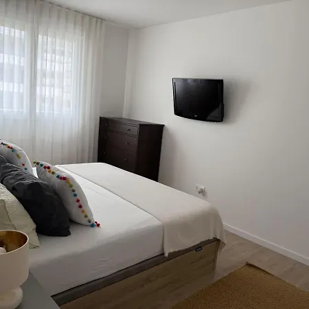 Spacious And Bright Only In August - Espacioso Y Luminoso Disponible Solo En Agosto Marbella
