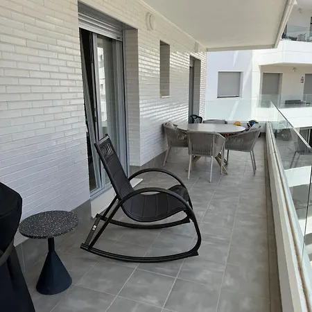 Apartment Spacious And Bright Only In August - Espacioso Y Luminoso Disponible Solo En Agosto Marbella