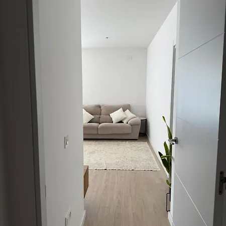 Apartment Spacious And Bright Only In August - Espacioso Y Luminoso Disponible Solo En Agosto Marbella