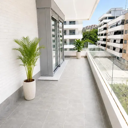 Spacious And Bright Only In August - Espacioso Y Luminoso Disponible Solo En Agosto Apartment
