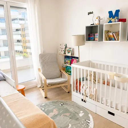 Spacious And Bright Only In August - Espacioso Y Luminoso Disponible Solo En Agosto *